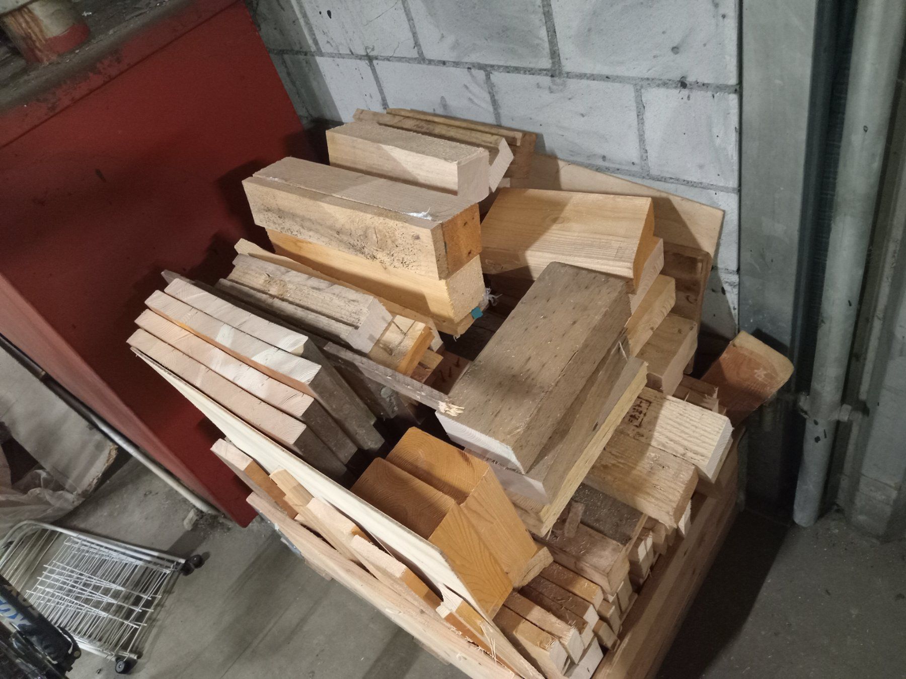 Articoli in legno: Brennholz Feuerholz – Usato da Obergösgen venduto da typ_qb9v 3