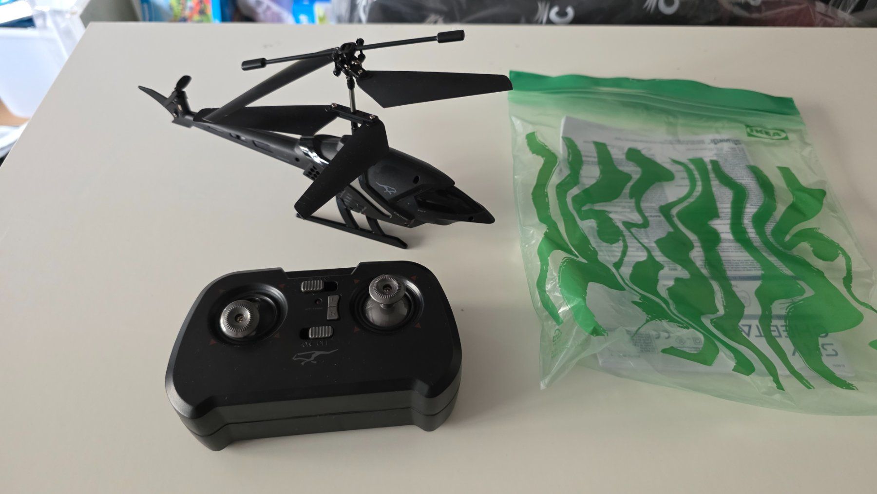 RC Kits de montage: Hélicoptère télécommandé d'intérieur Silverlit Sky Cheetah – D'occasion à Biel/Bienne par Djdreamx