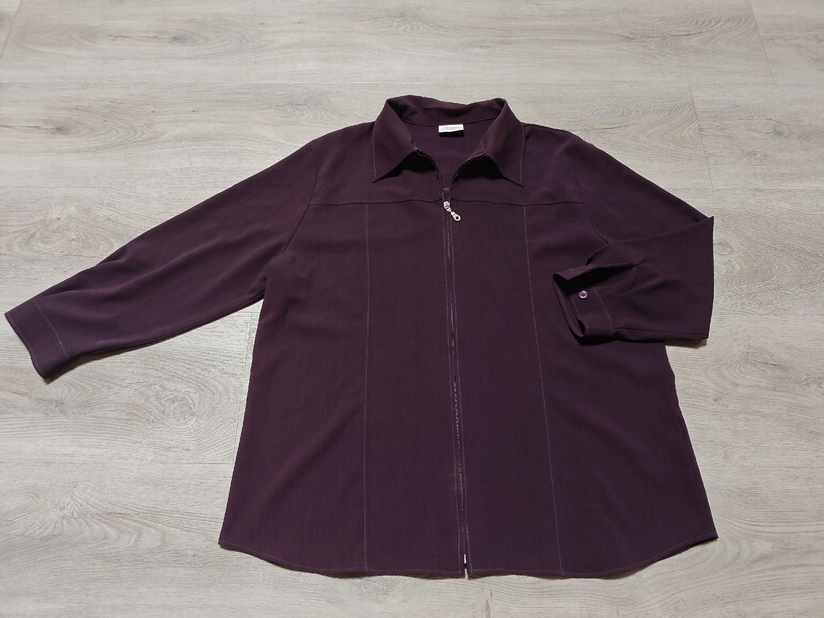Giacche: Leichte Jacke, oder als Bluse 48 – Usato da Bätterkinden venduto da Elefantenzoo