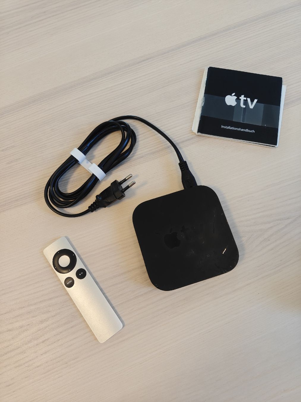 Apple Sistemi audio & multimediali: Apple TV 3ème génération  – Usato da Ste-Croix venduto da Art1404 1