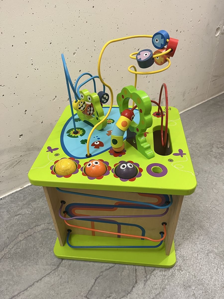 Hape Spiele: Hape Activity Würfel – Gebraucht aus Zürich von cg346 1