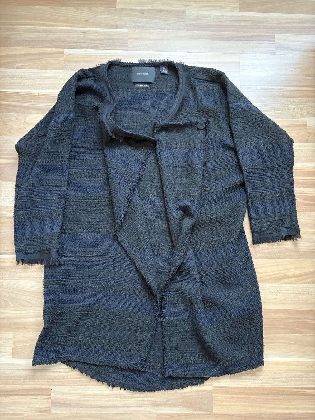 Maison Scotch Jacken: Maison Scotch Strickjacke. Schwarz. Neu – Neu (gemäss Beschreibung) aus Oetwil an der limmat von Sual 3
