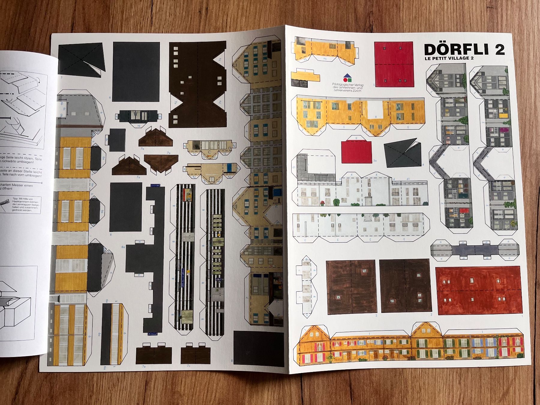 Kit bricolage: 1 Modellbogen Pädagogischer Verlag Dörfli 2 – Usato da Büsserach venduto da bor_s88m 1