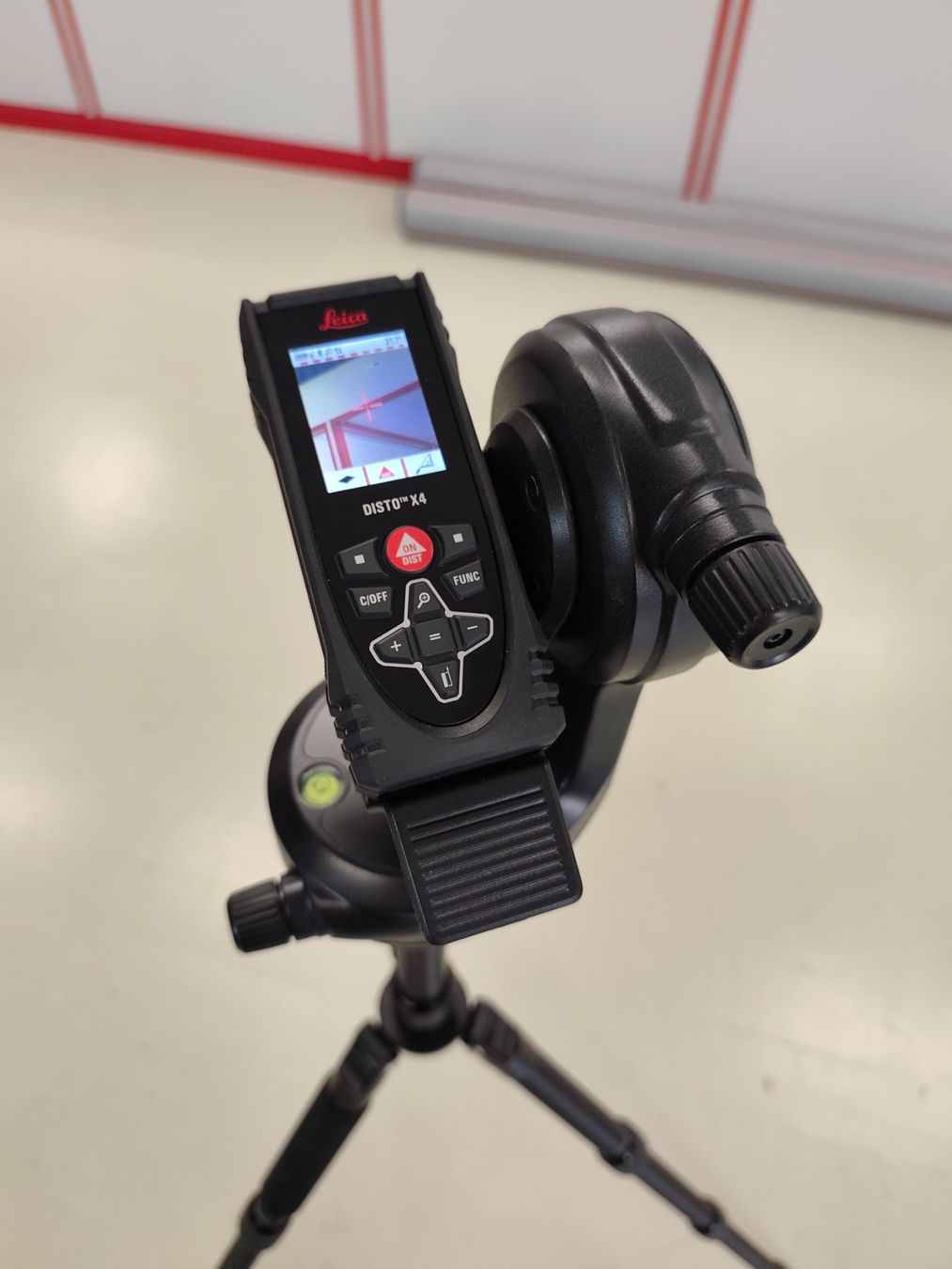 Leica Messen: Leica DISTO X4 – Gebraucht aus Weisslingen von Truempy_Elektro_AG 2