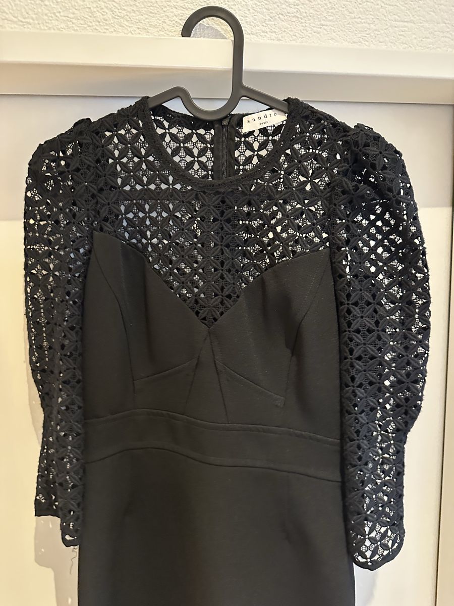 Sandro Vestiti: Schwarzes Sandro Kleid – Nuovo (secondo la descrizione) da Zürich venduto da kim_6bfg 2