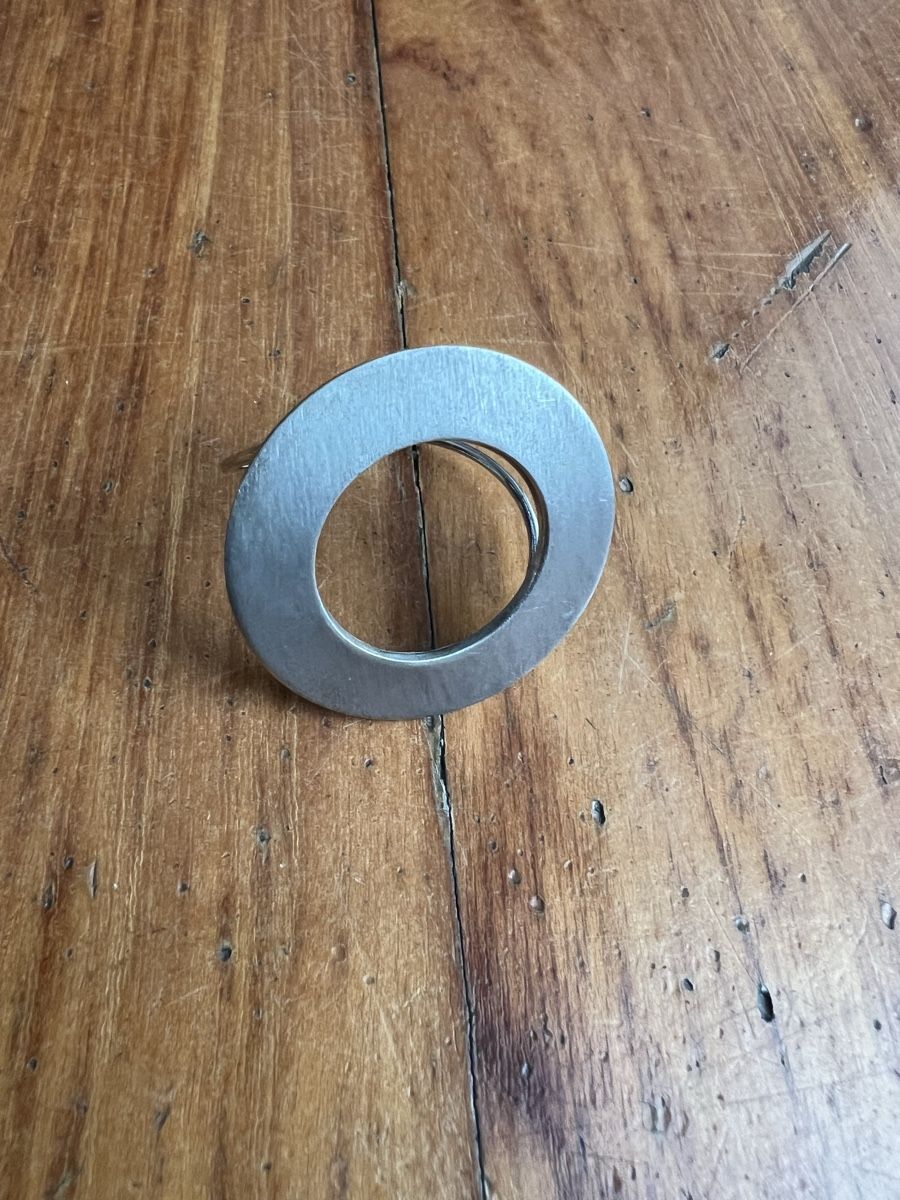 Tutti gli attrezzi: Matte stainless steel scarf ring – Nuovo (secondo la descrizione) da Zürich venduto da Zurich_TimeCapsule 2