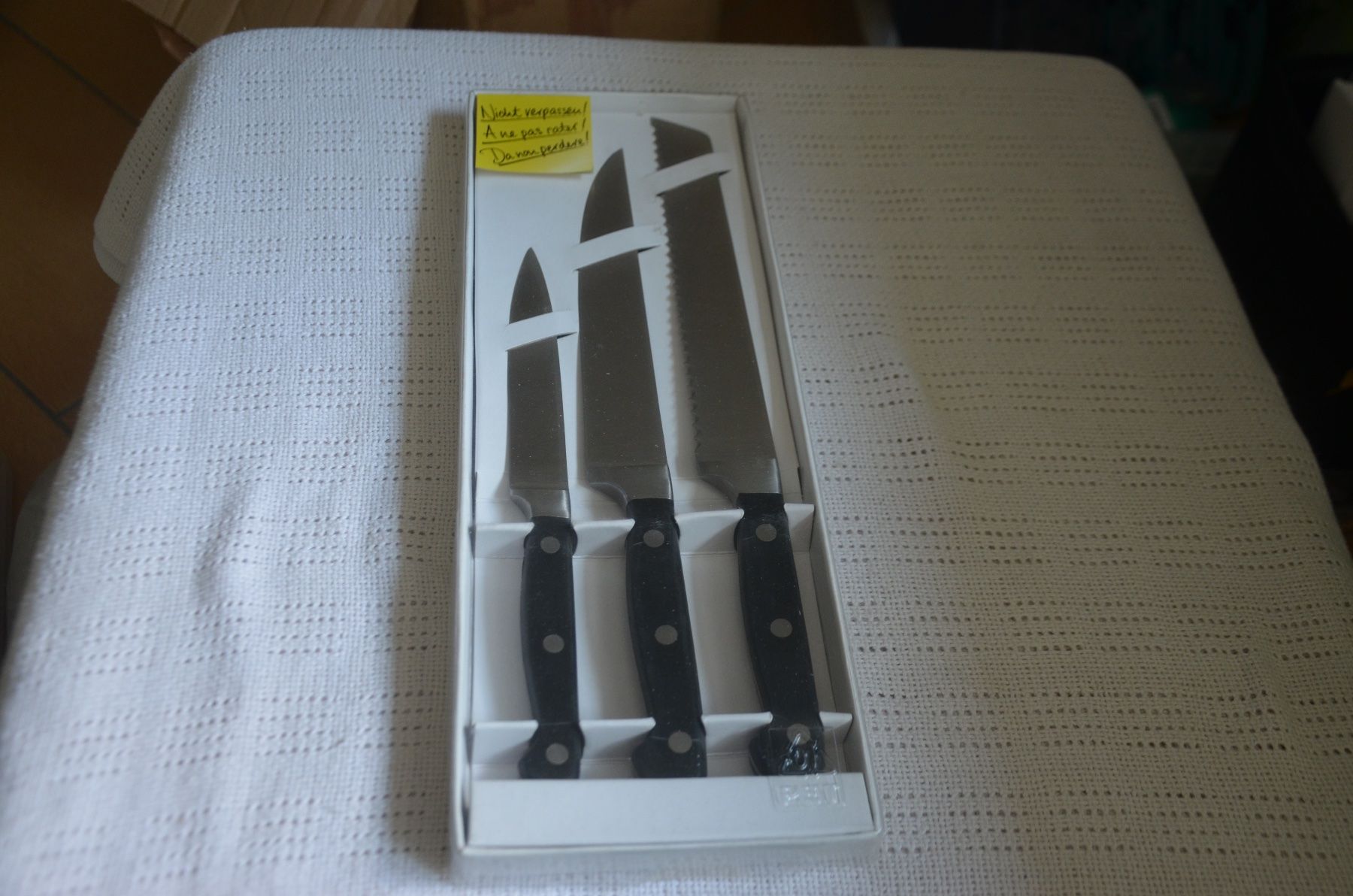 Coltelli: 3 STUCK - MESSER NEU – Nuovo e nell'imballaggio originale da Chiasso venduto da Dolly015