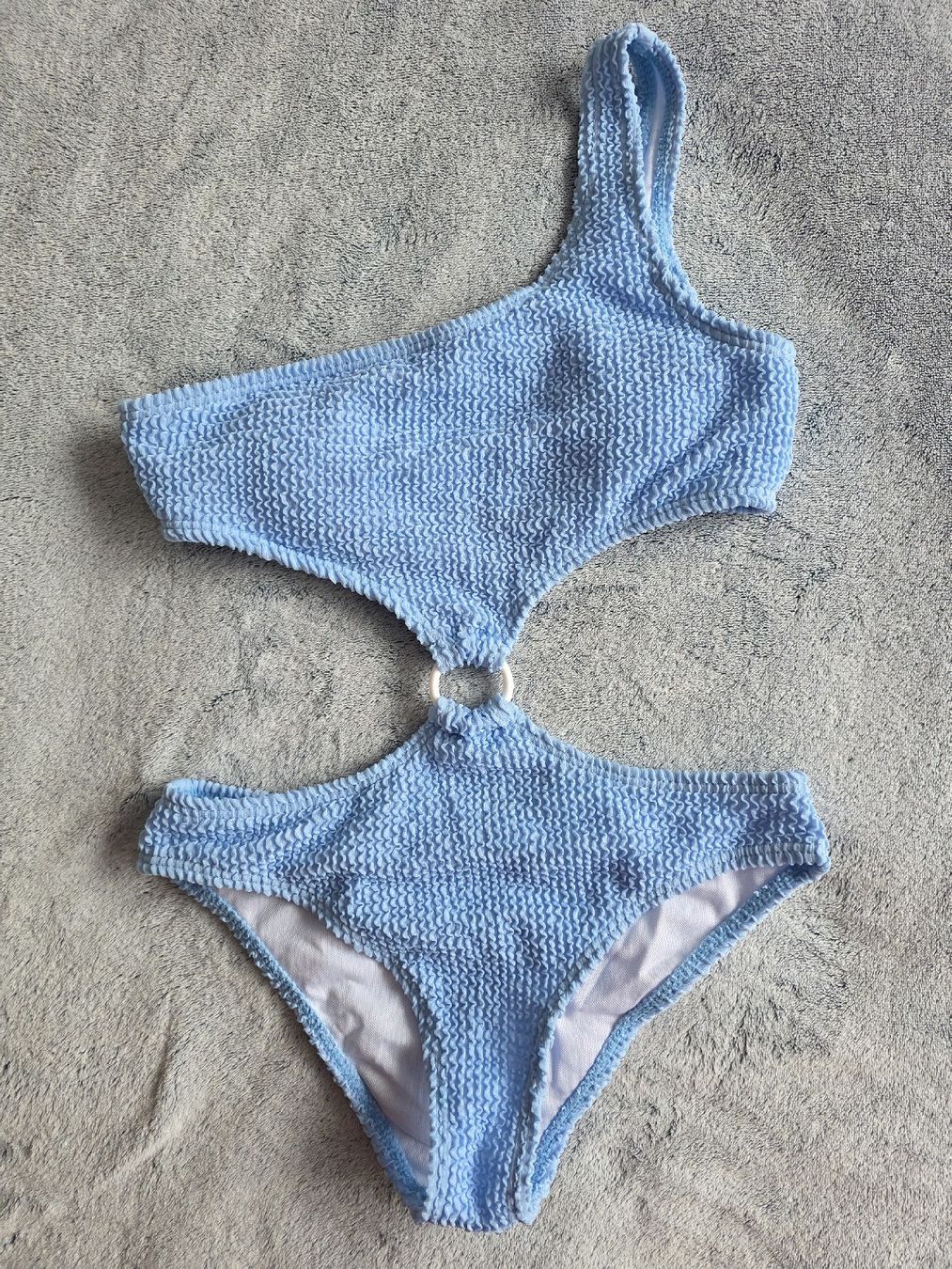 Shein Costumi da bagno & Bikini: hellblauer Badeanzug mit Cut-Out, Gr. 140 – Nuovo e nell'imballaggio originale da St Gallen venduto da vir_5kgt