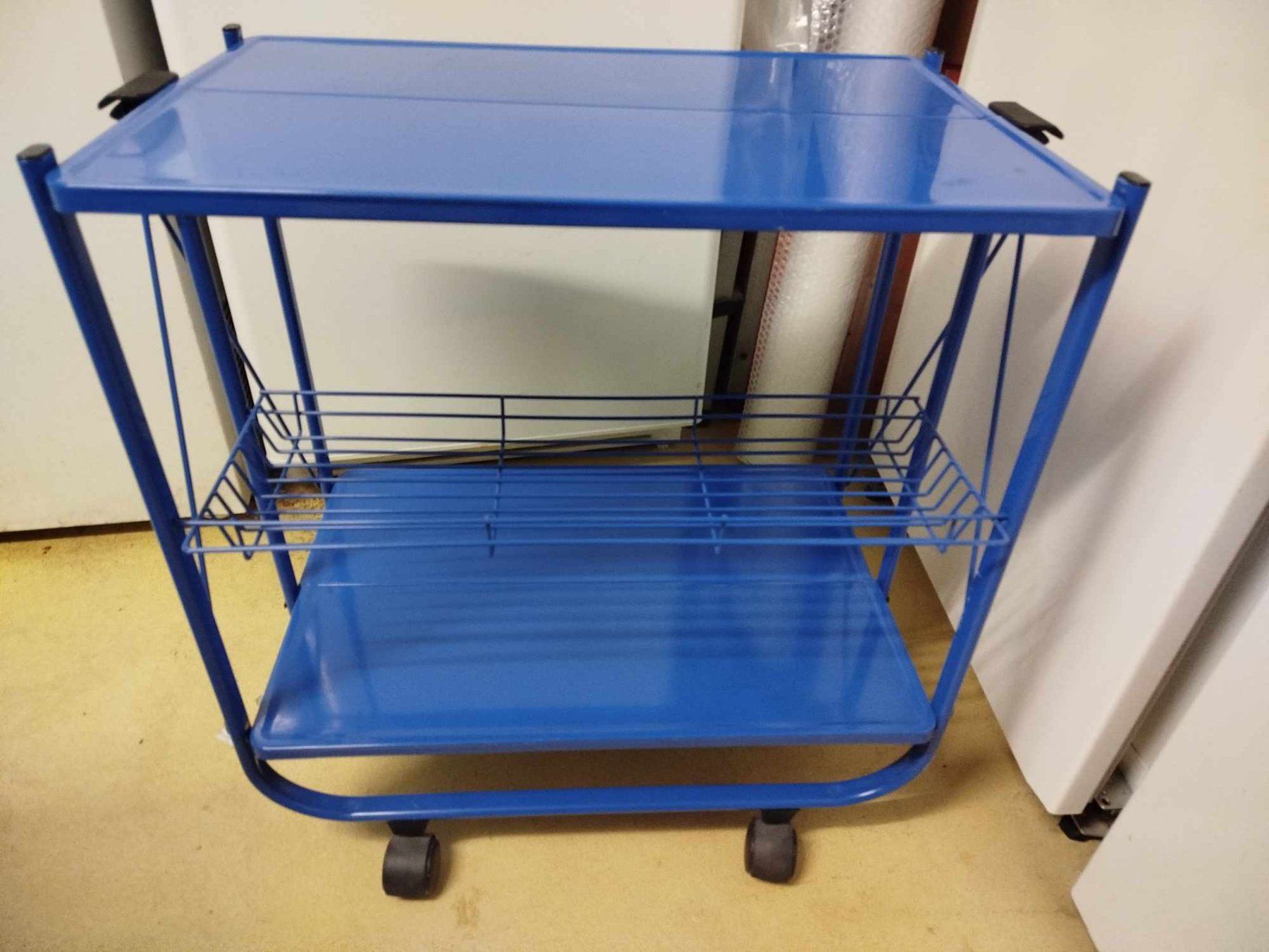 Valigie & Borse: 2 X Chariot 2 Plateaux Pliable – Usato da La Chaux-de-Fonds venduto da Emmaus2300CDF 2