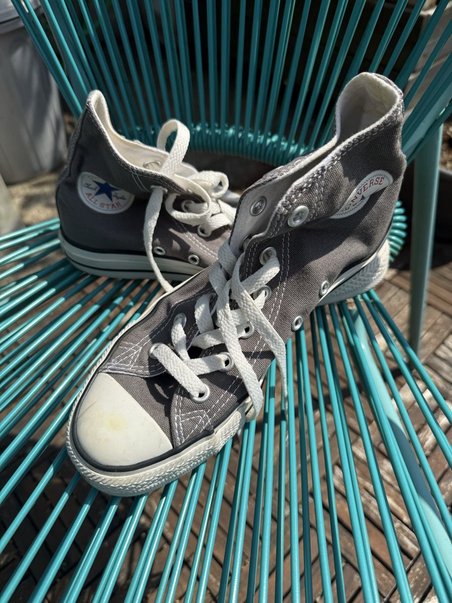 Converse Herrenschuhe: Converse All Stars Chucks Gr. 4 / 36.5 Grau – Gebraucht aus Russikon von Leks4