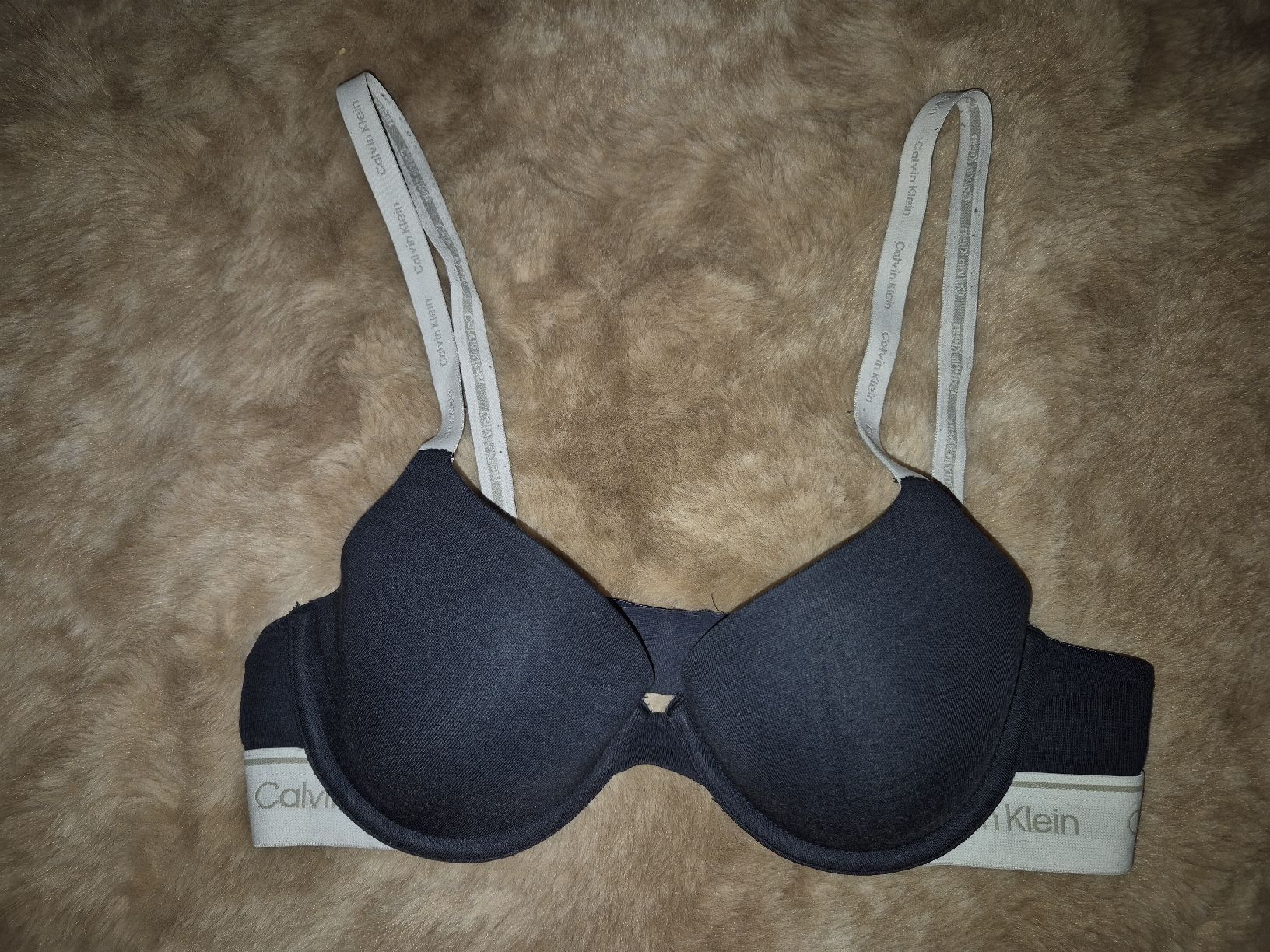Calvin Klein Altra biancheria intima: Calvin Klein BH, Dunkelblau, Grösse 75B – Usato da Richterswil venduto da ChristinW01
