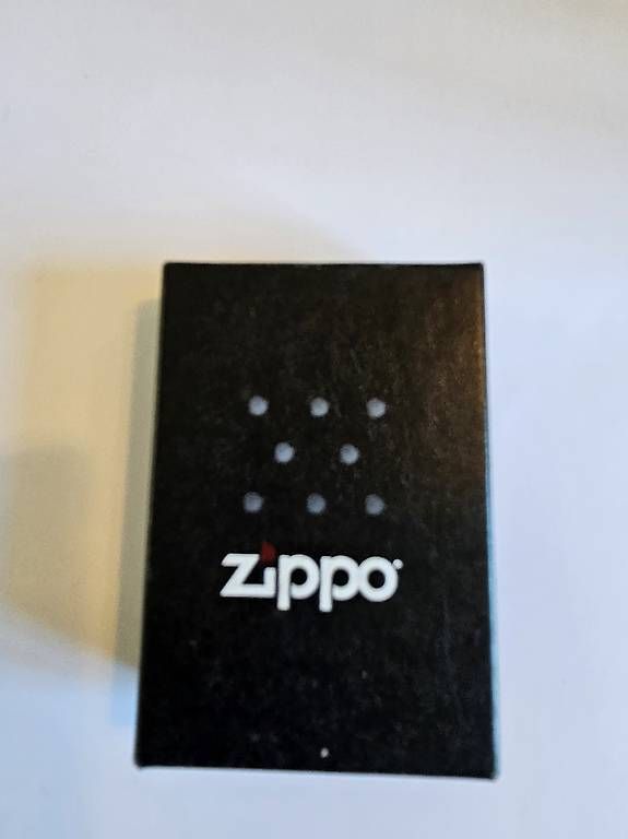 Zippo Accendini: Zippo mit Totenkopf – Usato da St. Gallen venduto da Murita 1