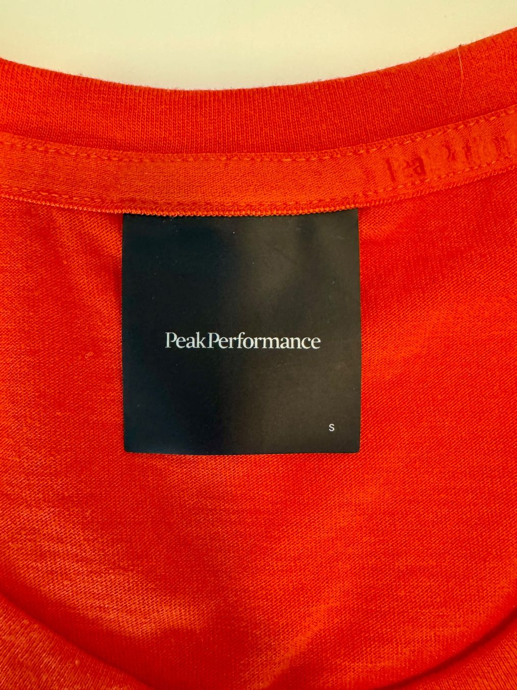 Peak Performance T-shirt: Peak Performance T-Shirt – Usato da Domat/Ems venduto da cowi 2