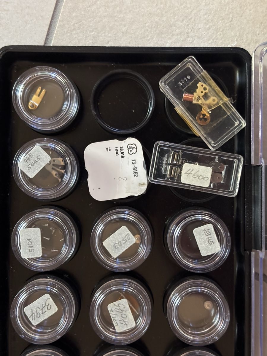 Orologi: Lot Uhrenteile – Nuovo (secondo la descrizione) da Rüti b. Büren venduto da CenicAG 9