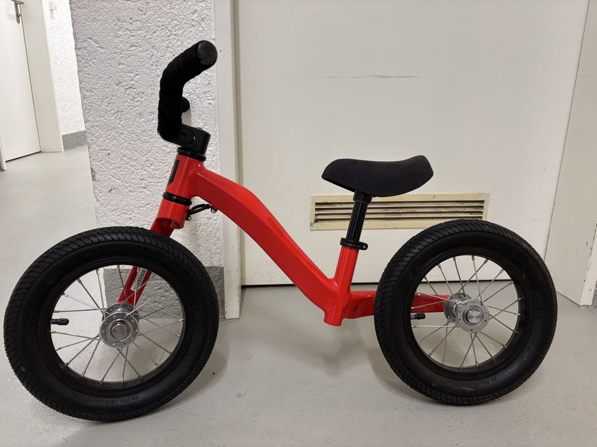 Mini Bikes: Laufrad Moustache Mercredi 12, red – Gebraucht aus Zürich von daniela_y