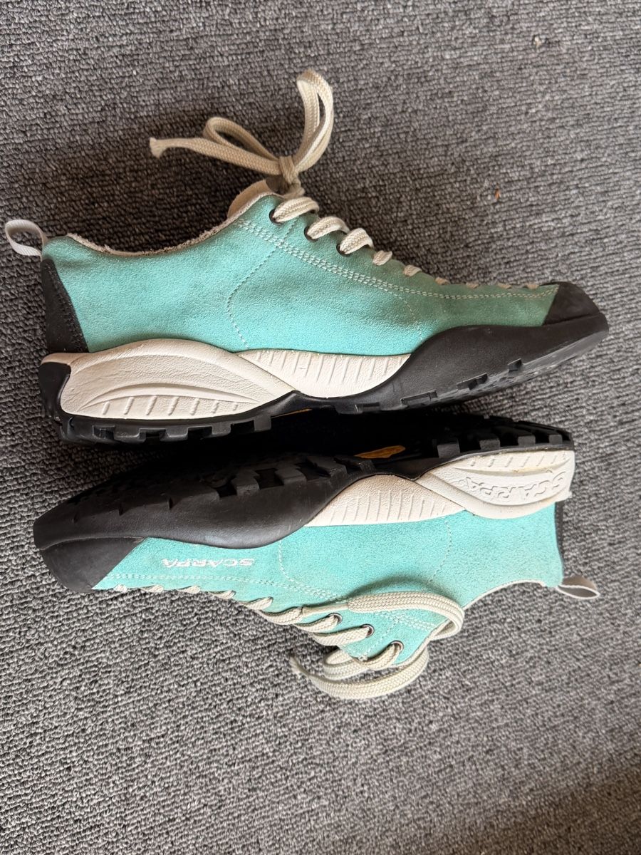 Scarpa Scarpe da donna: Scarpa AQUA femme taille 38.5 – Usato da Bulle venduto da LeMoleson 4