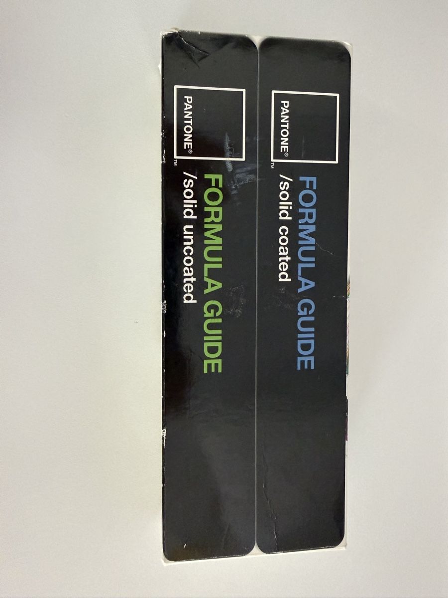 Tutti gli attrezzi: Pantone Formula Guide Solid Coated Uncoated 4. Edition – Usato da Reinach BL venduto da Gregor1414
