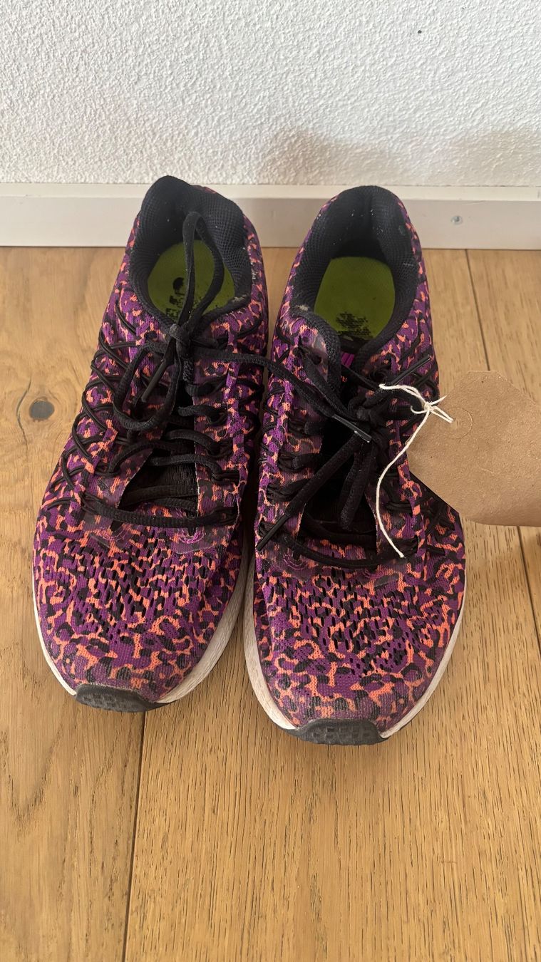 Nike Scarpe da donna: Nike Sportschuhe – Usato da Uitikon Waldegg venduto da Thefateofophelia