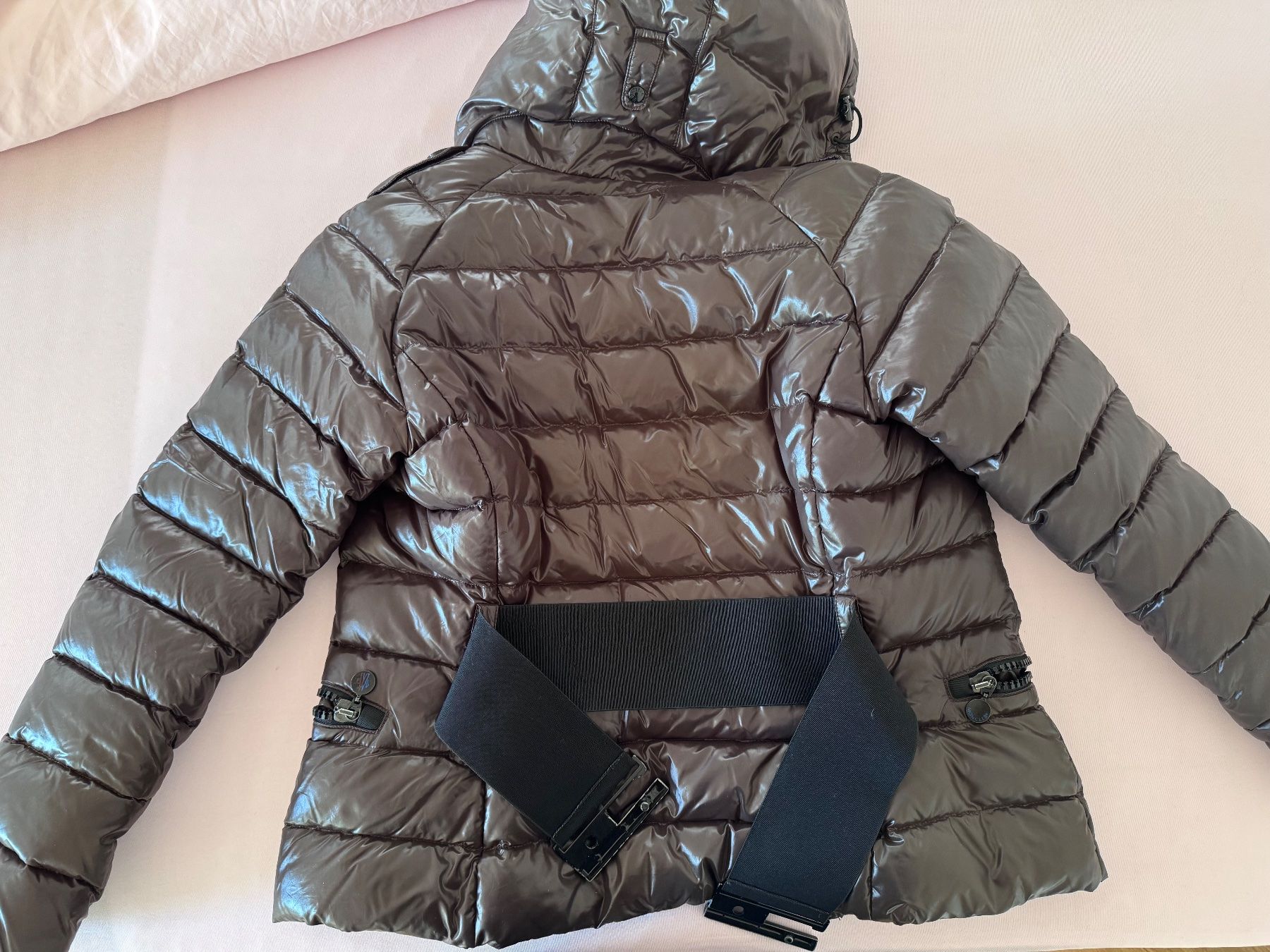 Moncler Vestes: Moncler Kurzjacke Daunen – D'occasion à Kilchberg ZH par sahoss 5