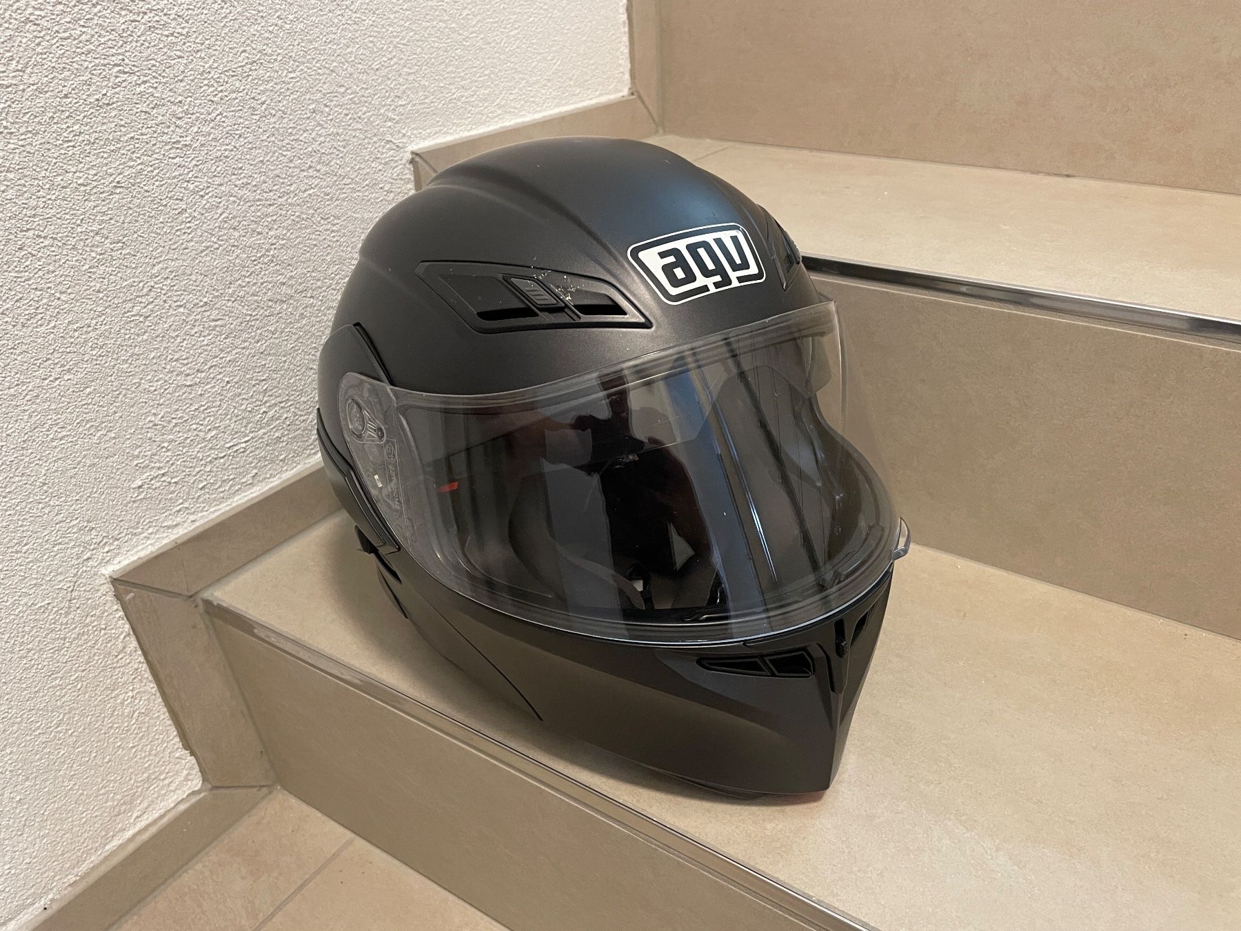 AGV Caschi & visiere: Motorradhelm – Usato da Felsberg venduto da AMG93