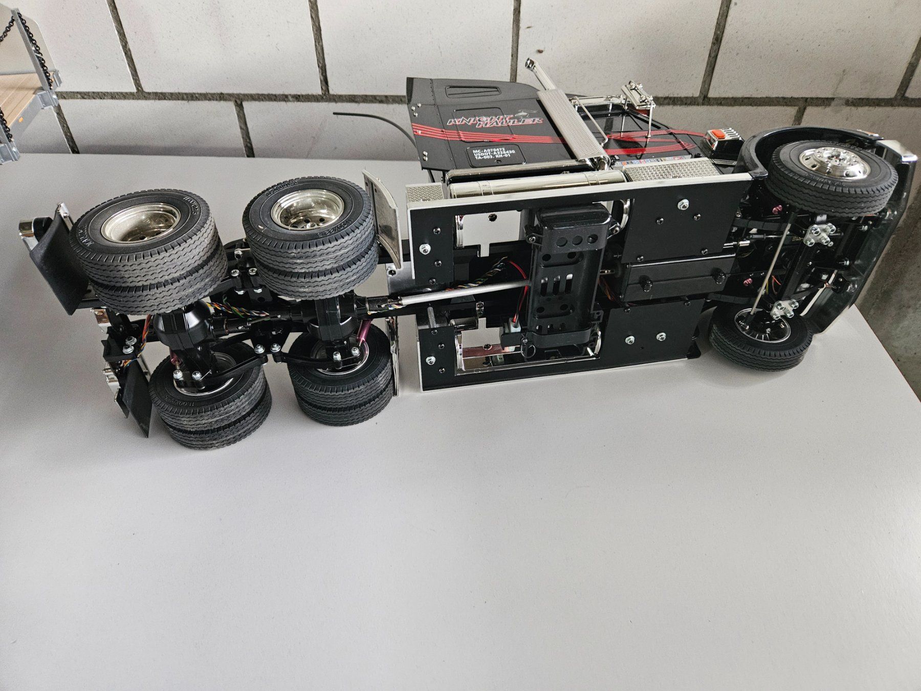 Modellismo RC: Ferngesteuerter LKW – Usato da Recherswil venduto da hubelmatt 8