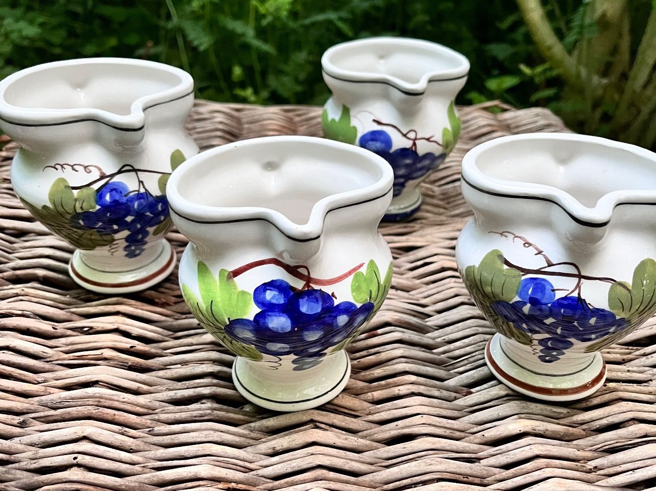 Caraffe: Alte schöne Krugles "Trauben" 4 stk – Usato da Möhlin venduto da mil_h55x 4