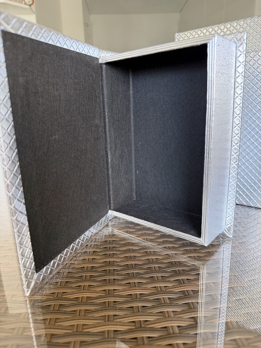 Contenitori & Simili: Bücherboxen 3Stück silber  – Nuovo (secondo la descrizione) da Emmenbrücke venduto da Dior09 4