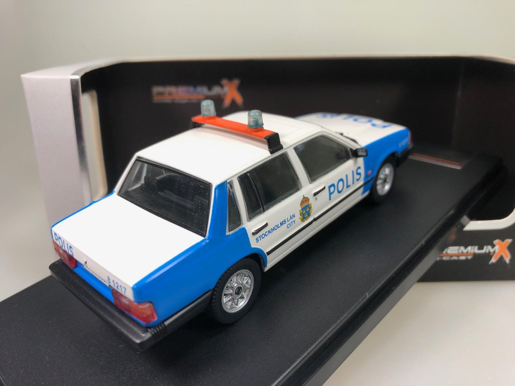 Volvo Modellautos: Volvo 740 Polis - PremiumX - 1:43 – Gebraucht aus Widen von Himan 1
