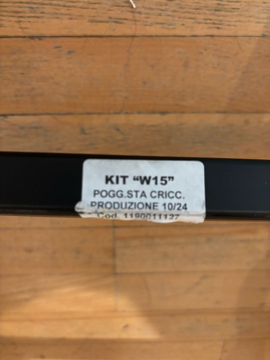 Supporti a parete: Natuzzi brackets  – Nuovo (secondo la descrizione) da Zürich venduto da dbe_gn2m 2