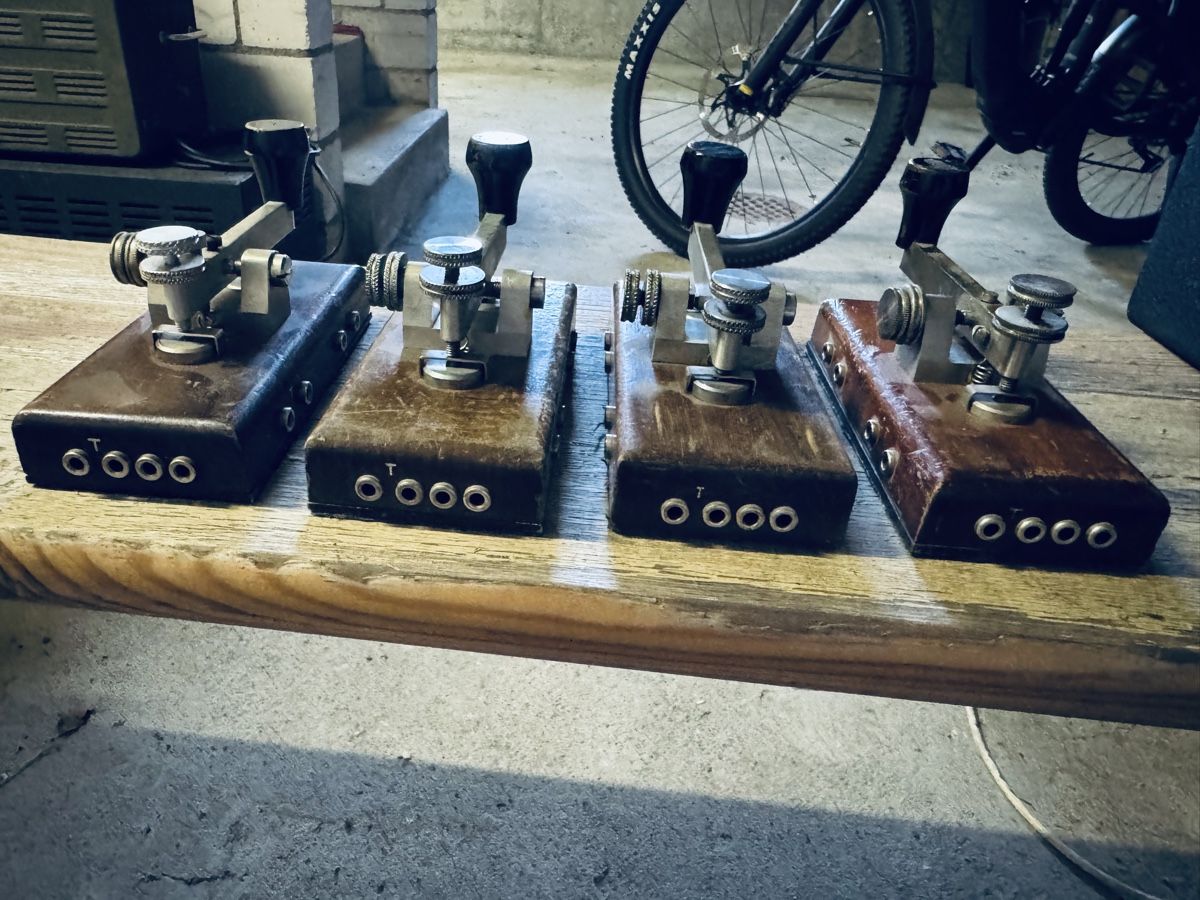 Funktechnik: 4 x Morsetasten – Gebraucht aus Sternenberg von Mcfraui 1