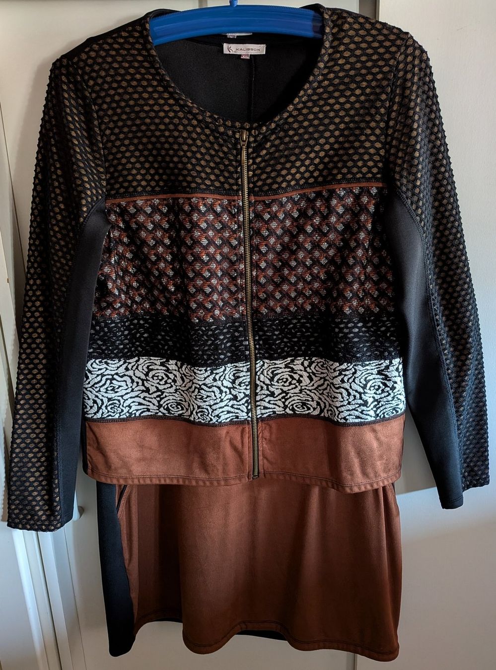 Vestiti: Ensemble composé d'une robe et d'une veste KALISSON – Usato da Villariaz venduto da Mariejoconde 4