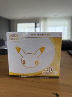 Pokémon Celebrations Elite Trainer Box Englisch