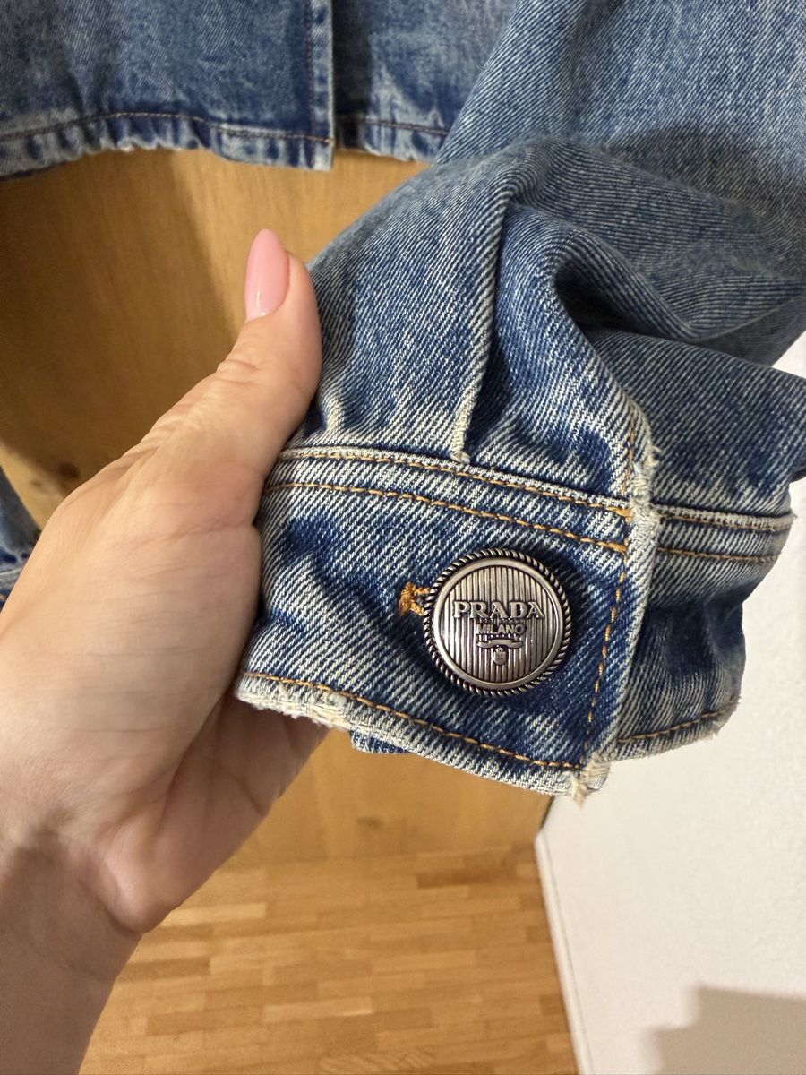 Prada Giacche: PRADA cropped denim jacket gr. IT 42 (S/M) – Nuovo e nell'imballaggio originale da Pfäffikon SZ venduto da happy.life 1