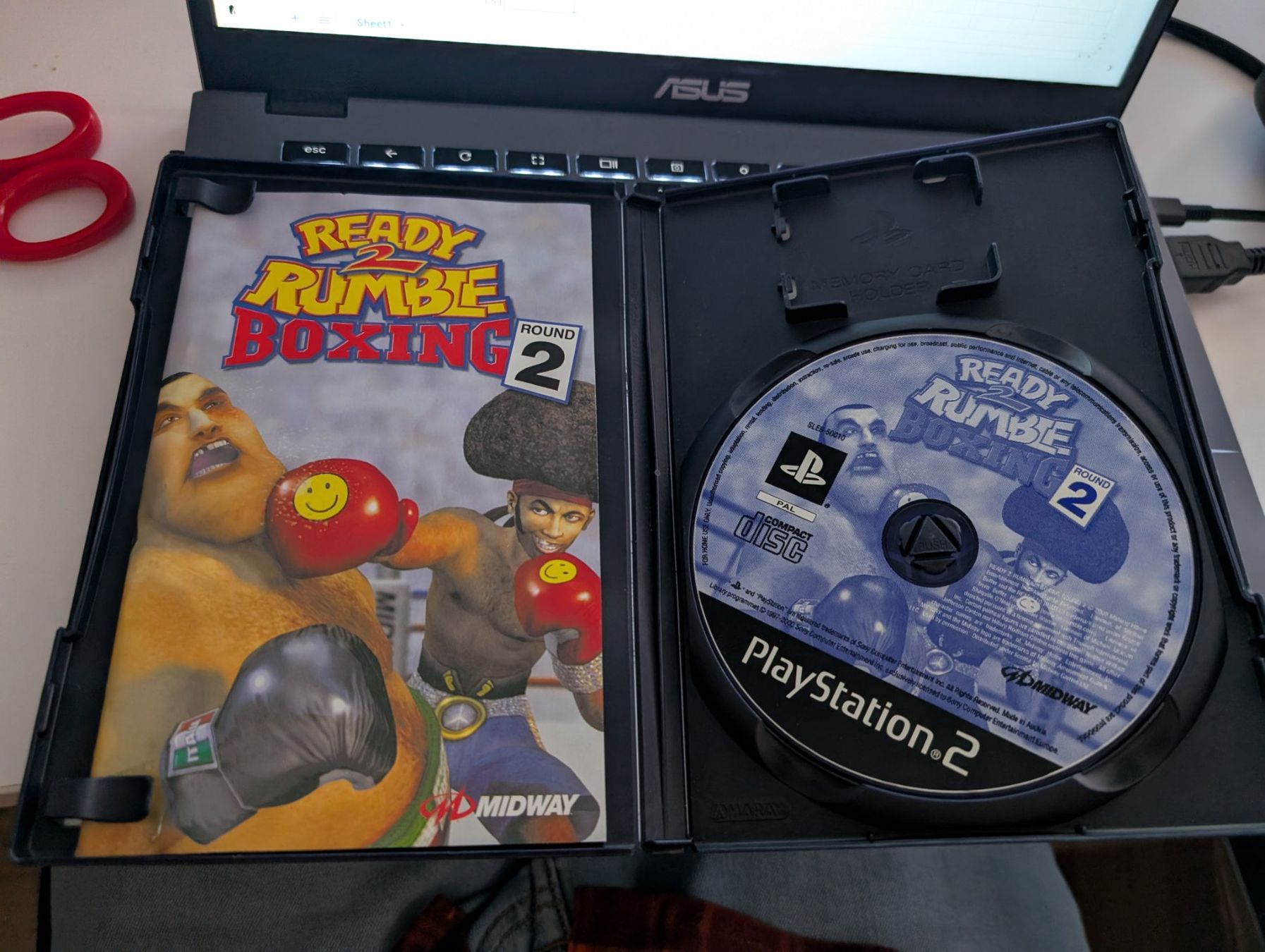 Sony Giochi: Ready 2 Rumble Boxing Round 2 - Playstation 2 PS2 Game - CIB – Usato da Hünenberg See venduto da SpecialEditionGaming 2