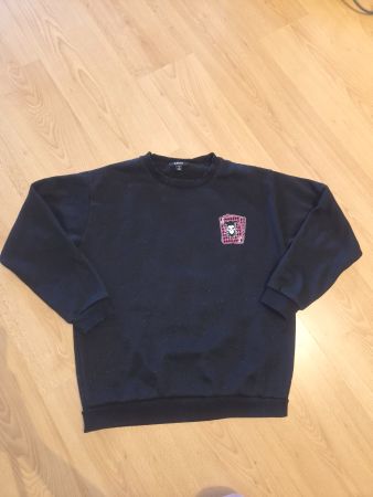 Schwarzer SMOG Pullover, Grösse S – Lässiger Joker Style