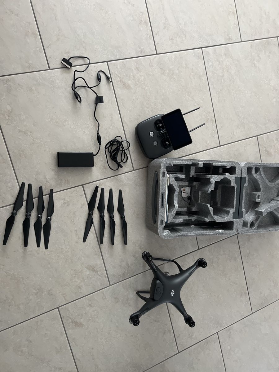 DJI Modellismo RC: Drohne DJI Phantom 4 Pro+ Obsidian – Usato da Zug venduto da DonRamon01