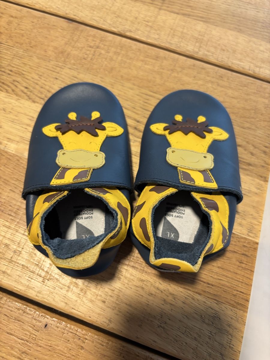 Bobux Schuhe für Jungen: Neue Bobux XL  – Neu (gemäss Beschreibung) aus Leuzigen von Infrared 1