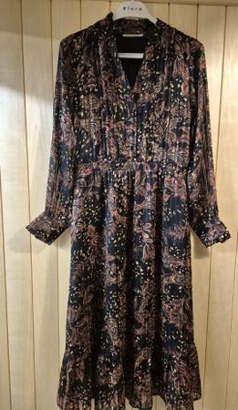 Robe noir et bordeau taille 34 neuve