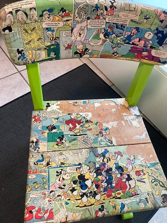 Tischset: Comic Tisch mit 2 Stühlen zu vergeben. – Gebraucht aus Roggwil TG von nin_yhr9 2
