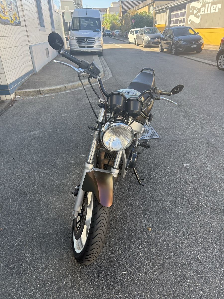 Strada: Suzuki GS500 E – Usato da Basel venduto da BaSeL1893CiTy 2