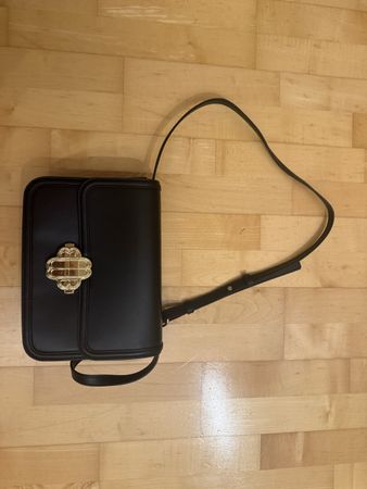 Tasche schwarz Marke Maje neuwertig