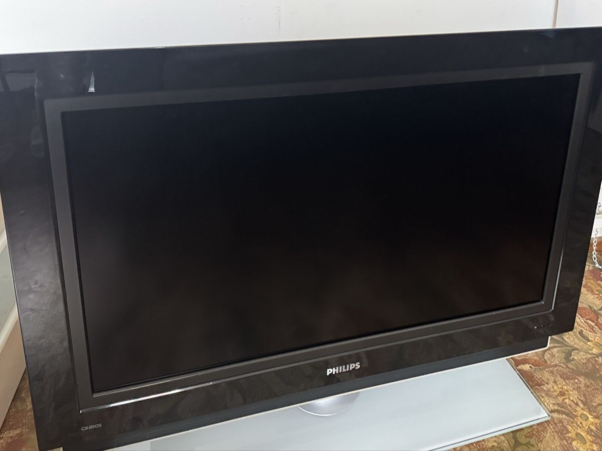 Philips Televisori: Philips Ambilight Fernseher – Usato da Zürich venduto da Sandro_H