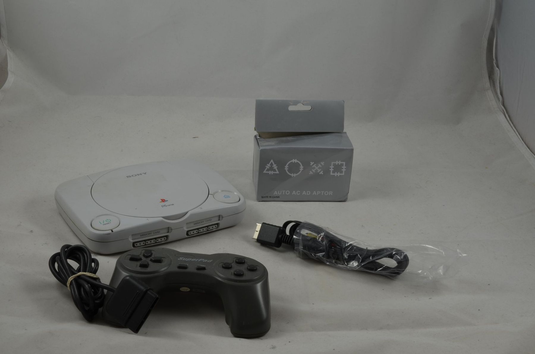 Console: Sony psone Konsole mit Controller – Usato da Buchs AG venduto da SellAndBuyX