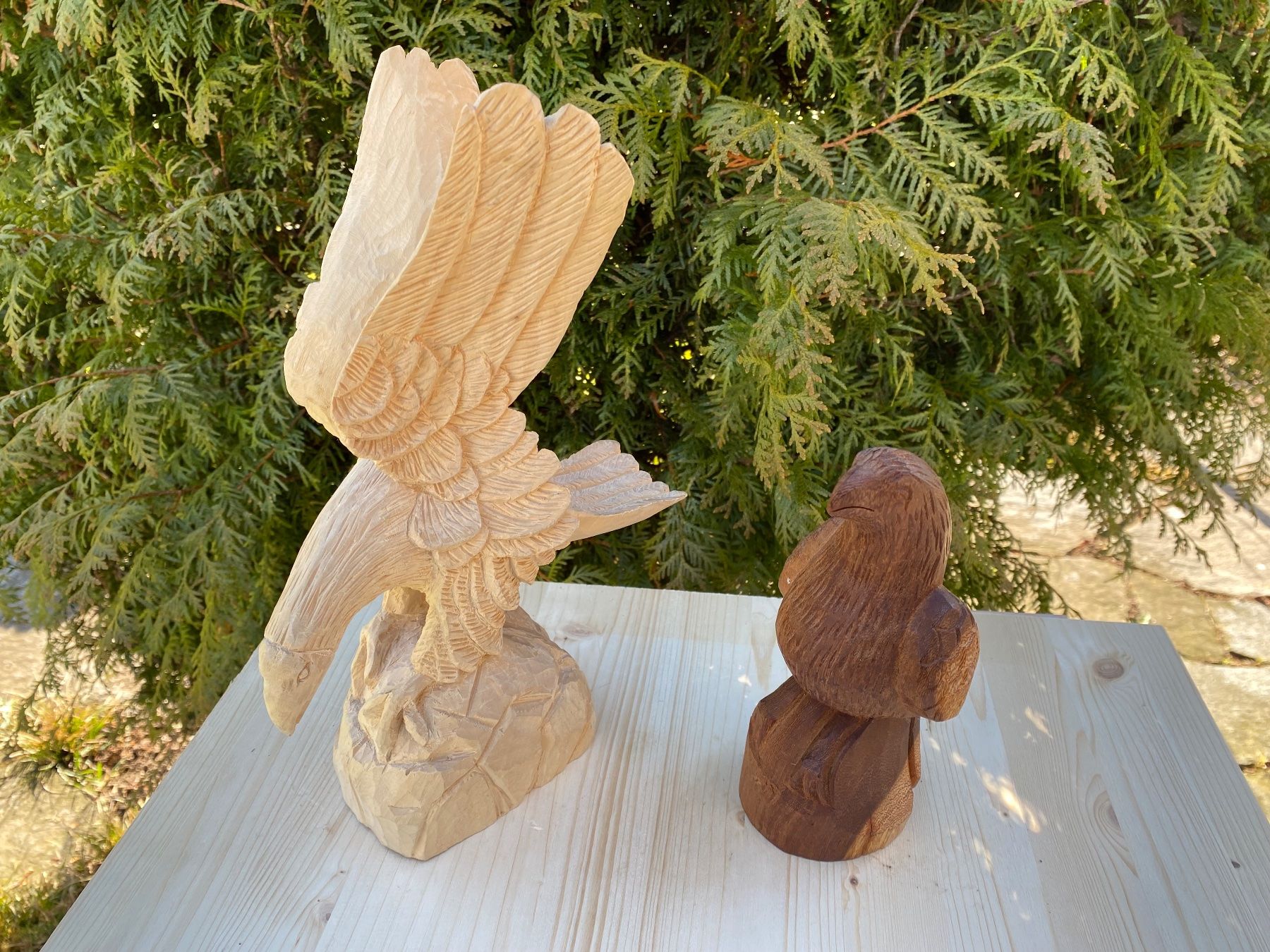 Statuette: 2 schöne geschnitzte Adler aus Holz – Usato da Feldbach venduto da Olive1 1