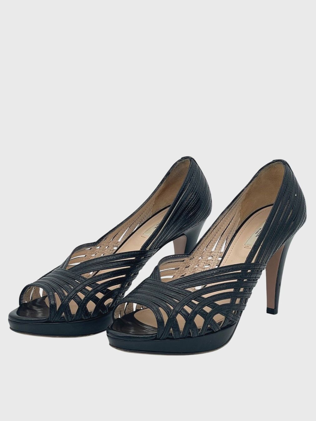Prada Damenschuhe: Prada Leather Strap Plateau Pump EU 38 Schwarz – Gebraucht aus Zürich von shoe_shop 2