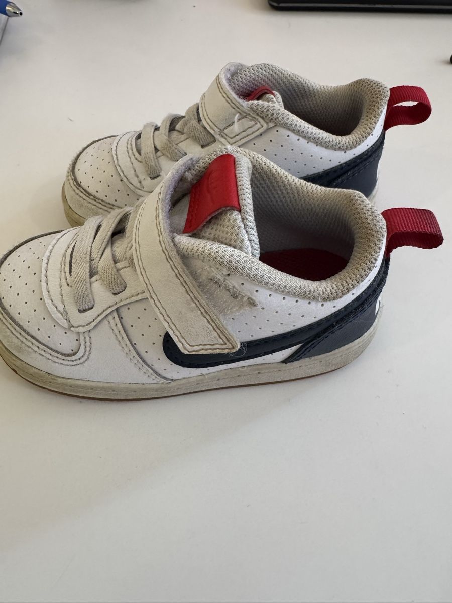 Nike Schuhe für Jungen: Nike sneakers bambini n 22 – Gebraucht aus Montagnola von lore_fer 1
