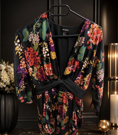 H&M Conscious Blumenkleid Schwarz Multicolor