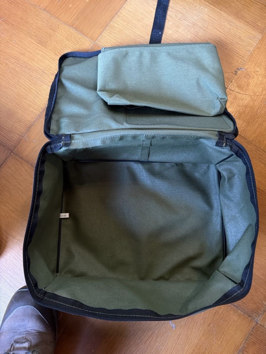 Armée suisse Sacs: Waschtasche Schweizermilitär – D'occasion à Grindelwald par yoloflip45 1