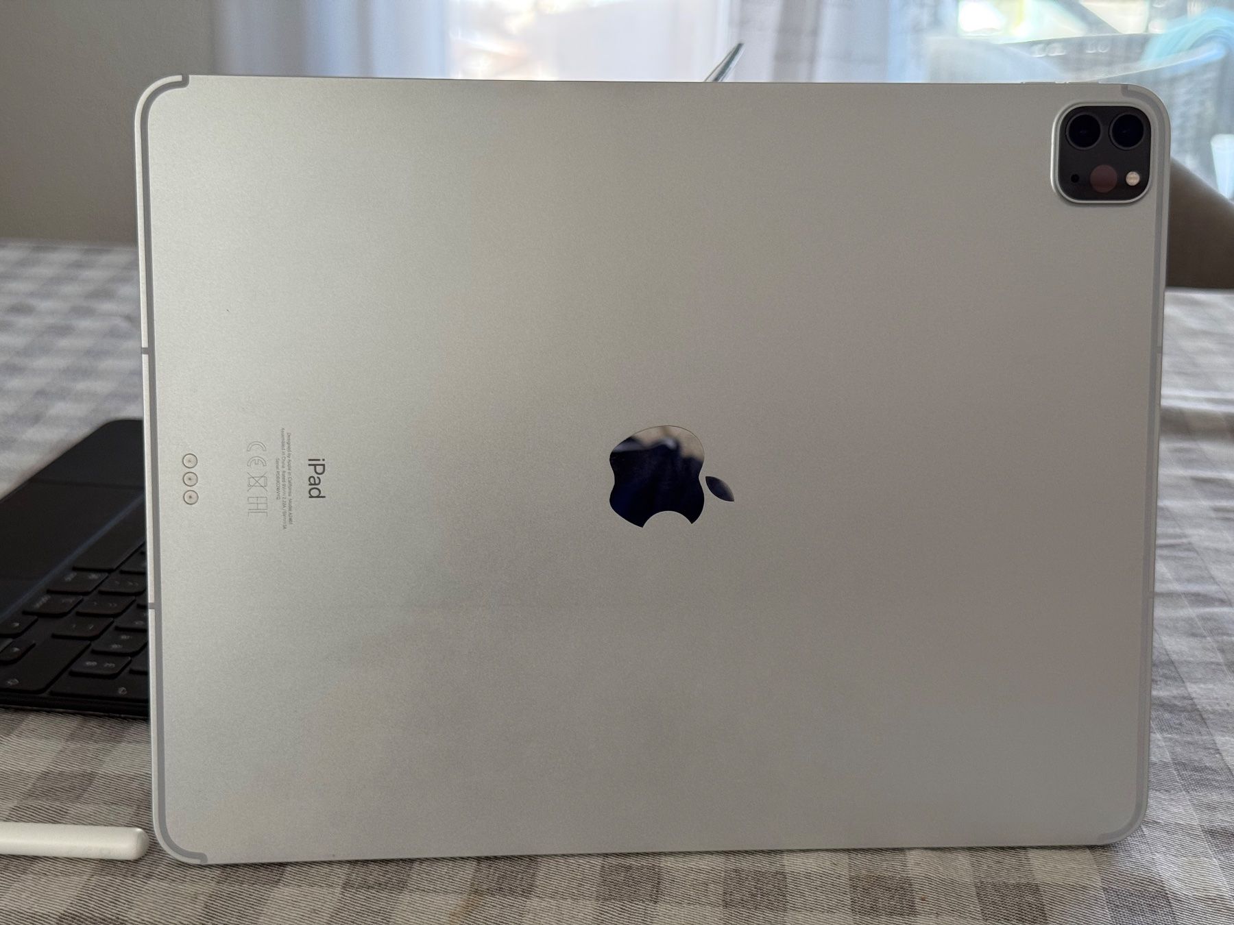 Apple Tablet PC: iPad Pro 12.9" (Wifi + Cellular) + Magic Keyboard + Pencil – Gebraucht aus Ebikon von Walo29 2