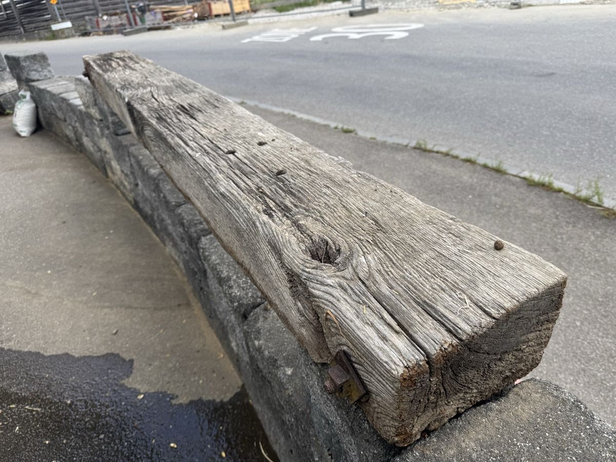 Articoli in legno: Eisenbahnschwelle Eiche Massivholz – Usato da Faulensee venduto da antom01